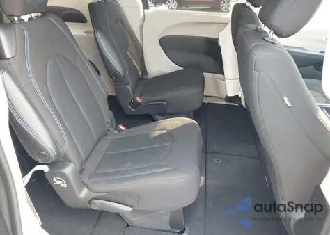 2021 Chrysler Pacifica Touring Awd z USA, uszkodzony, nr VIN 2C4RC3FG1MR575451